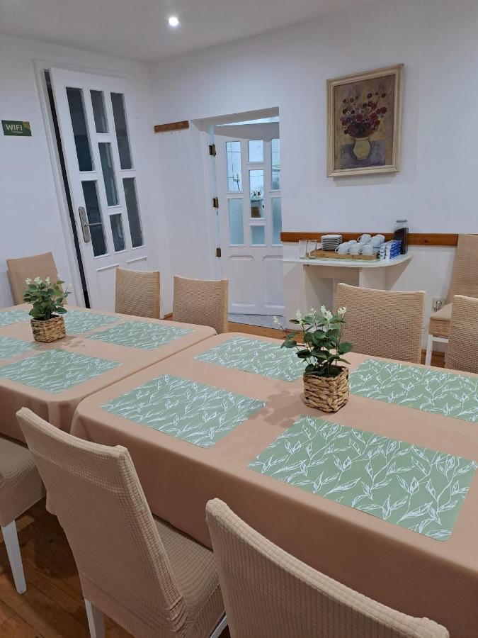 7 Level Central Apartments Миеркуря Чук Екстериор снимка